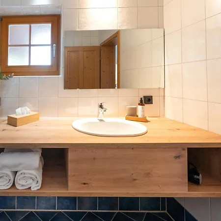 Dorfchalets - Cenzi Inkl Tauern Therme Eintritt & Sommerkarte Kaprun