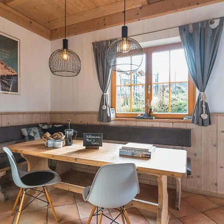 Dom wakacyjny Dorfchalets - Cenzi Inkl Tauern Therme Eintritt & Sommerkarte